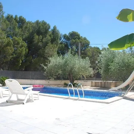 Дом отдыха De Dos Con Piscina Les Tres Cales
